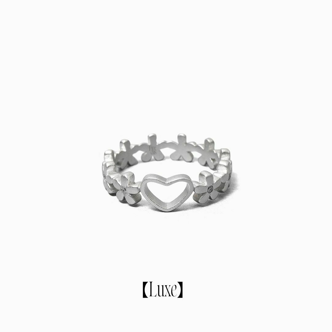 Flower Eternity Ring (Silver)【Luxe】 | Freecus