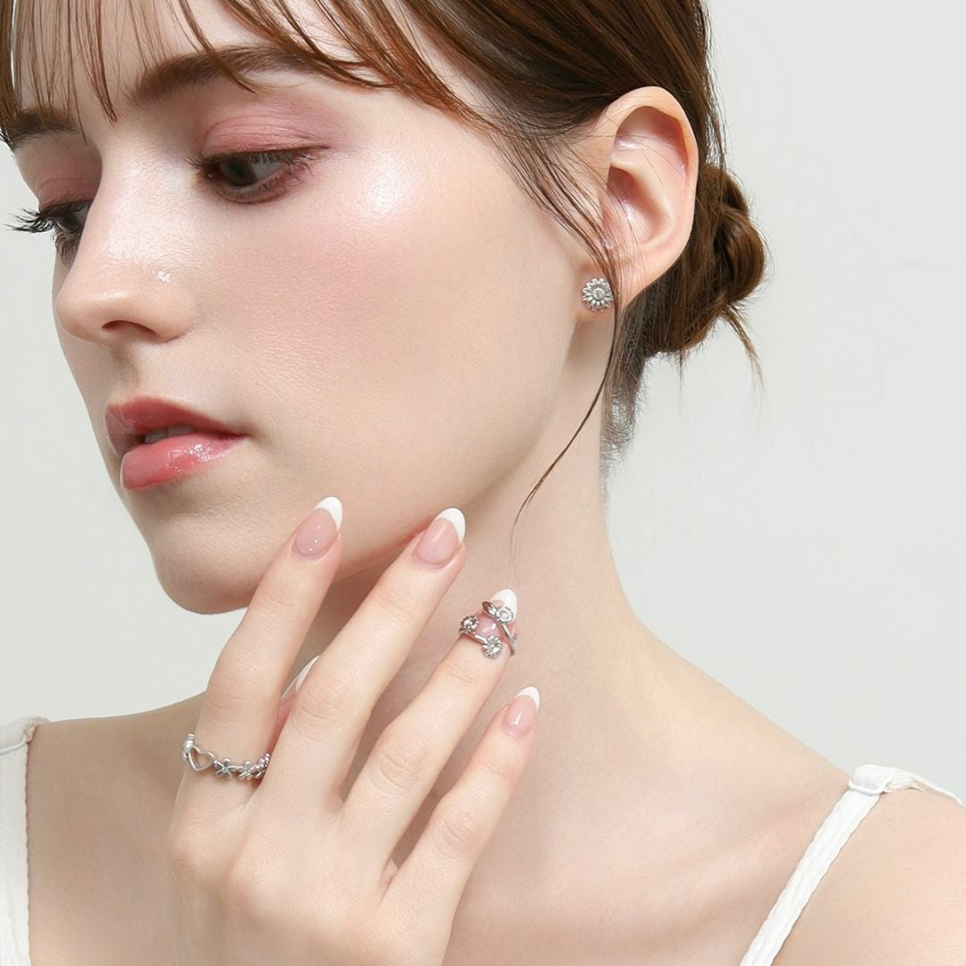 Flower Eternity Ring (Silver)【Luxe】 | Freecus