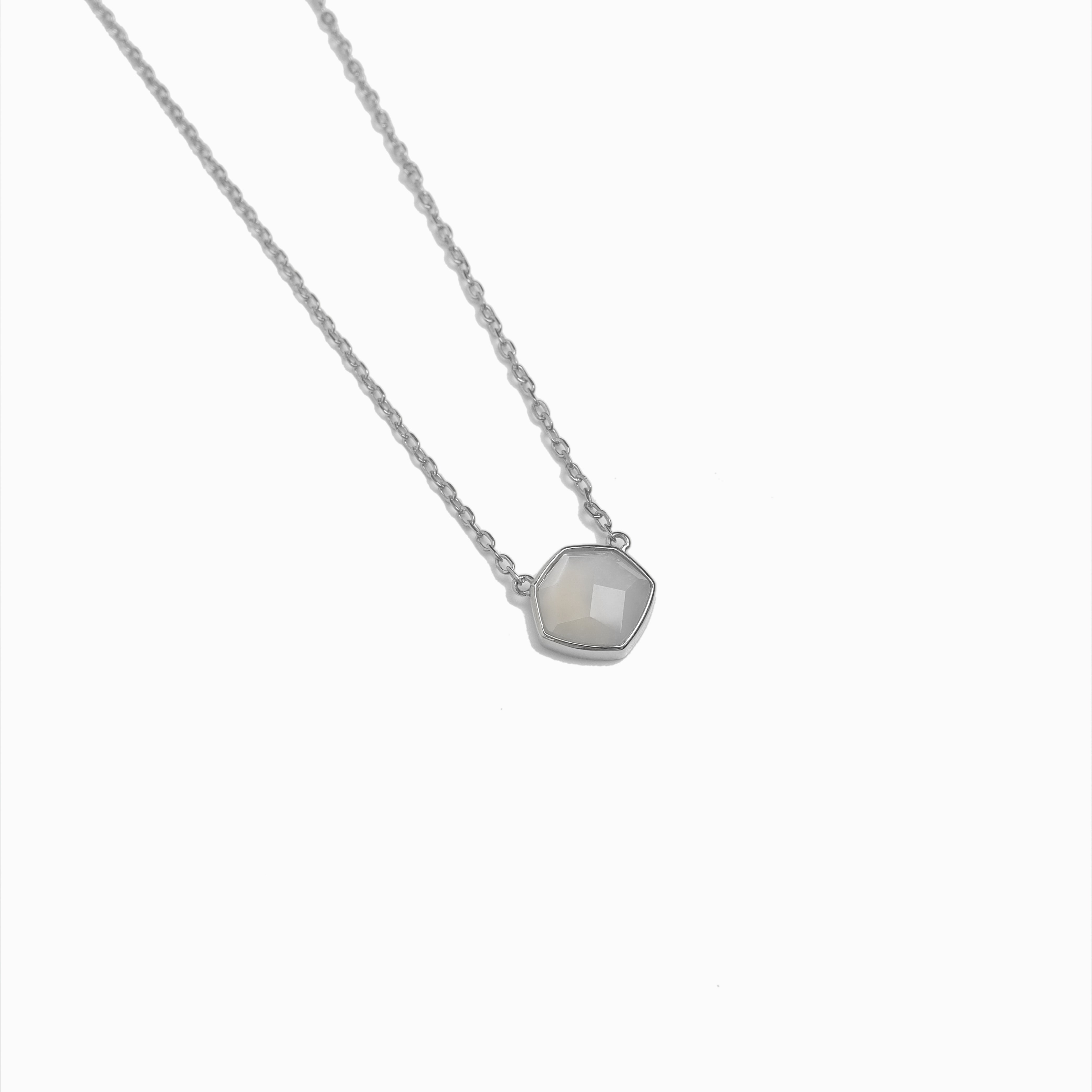 MoonLight Bloom Necklace（Silver）【Luxe】 | Freecus