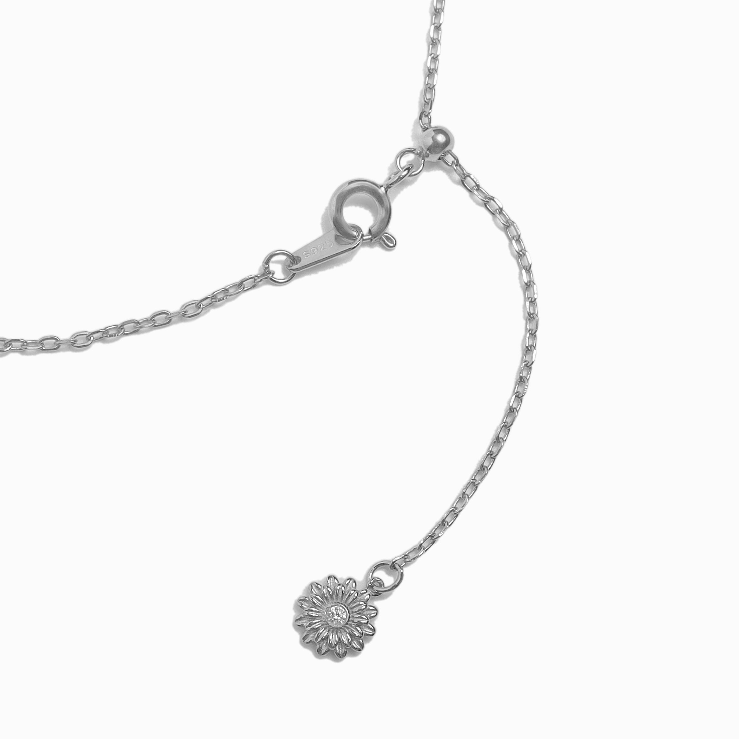 MoonLight Bloom Necklace（Silver）【Luxe】 | Freecus