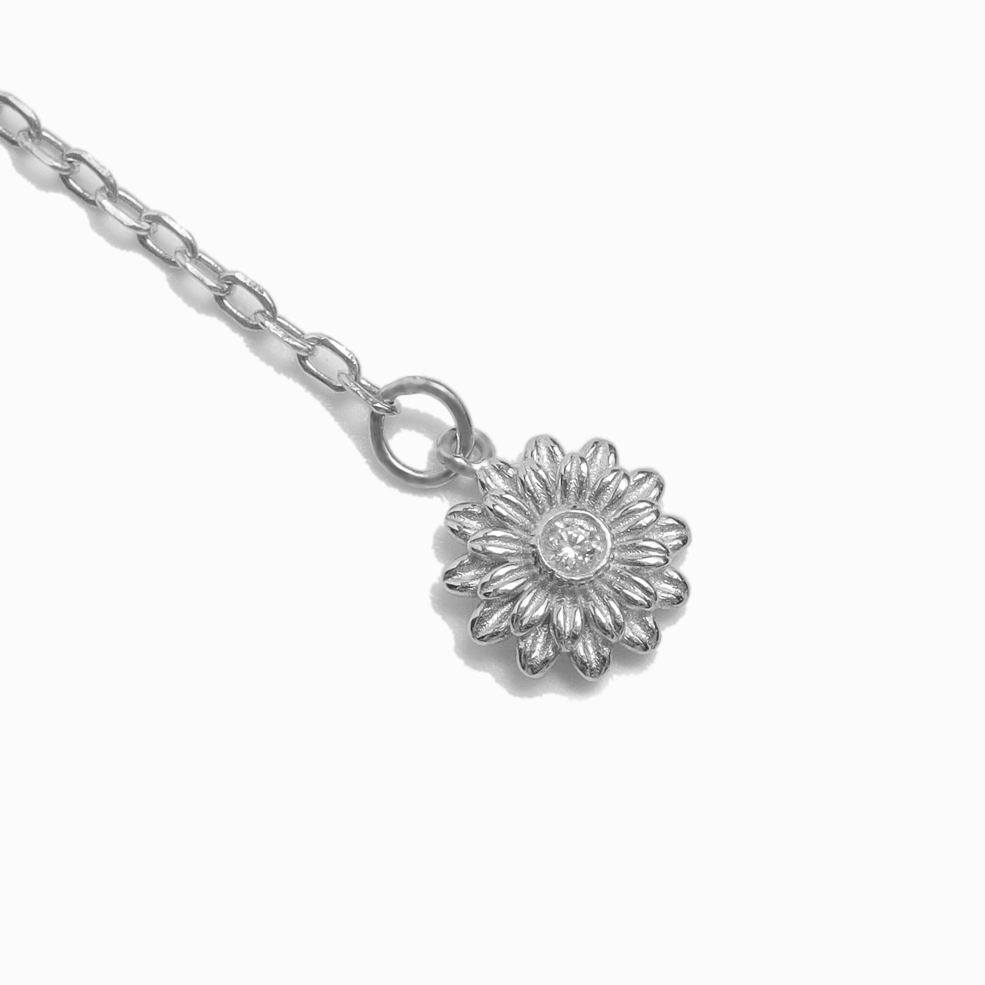 MoonLight Bloom Necklace（Silver）【Luxe】 | Freecus